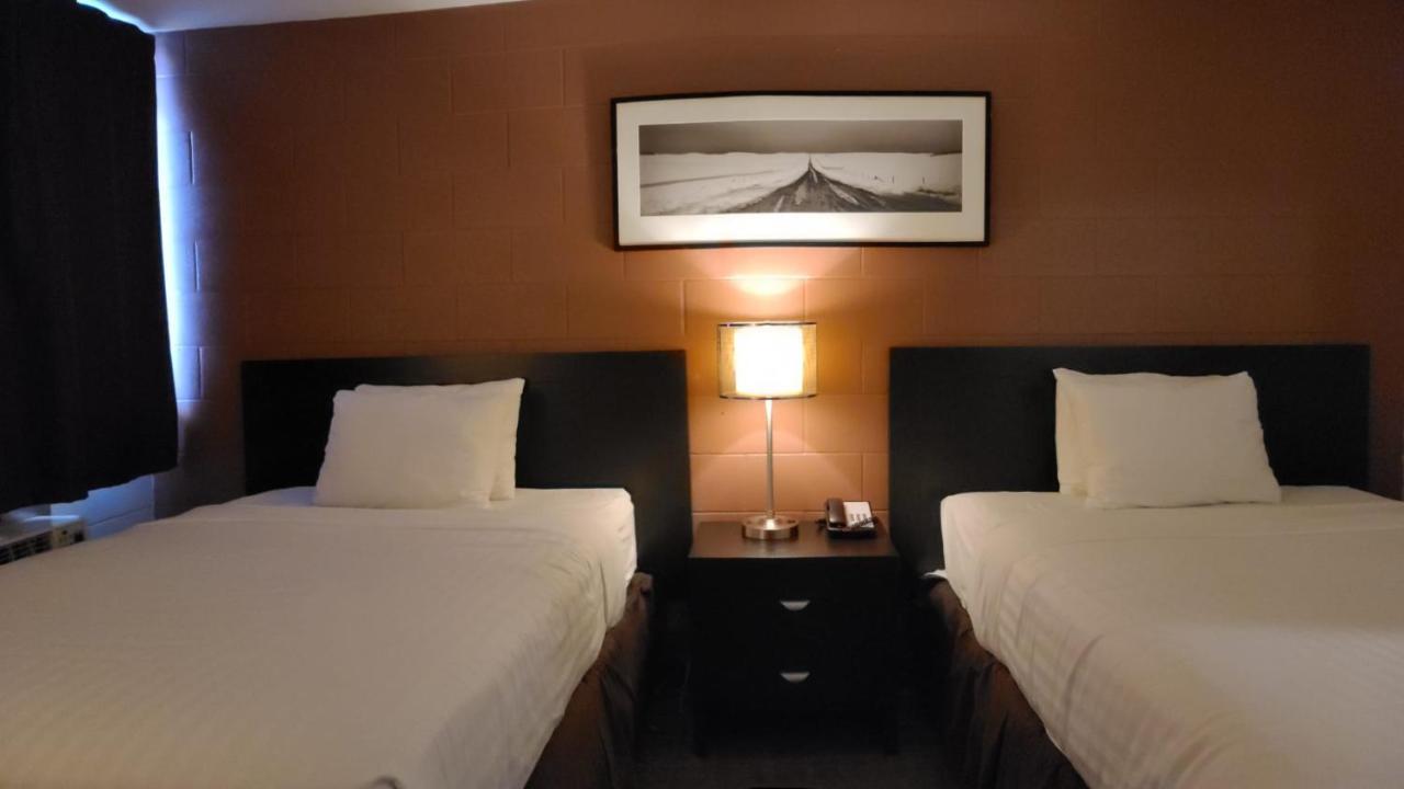 Roadking Inns Motel YYC Екстериор снимка